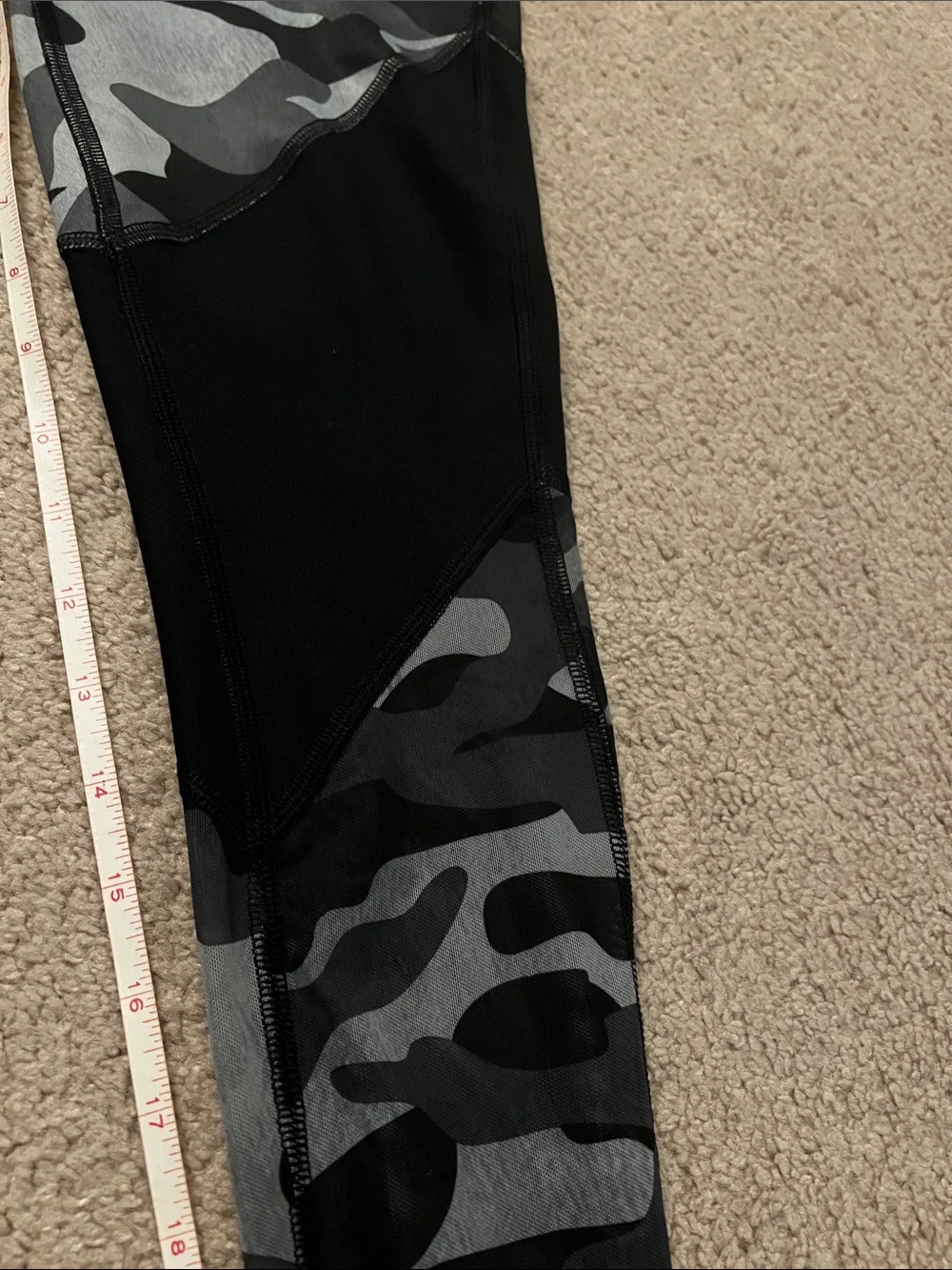 90 Degree By Reflex Women's Grey & Black Camo Jeggings activewear